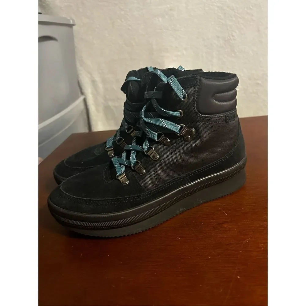 Keds scout tulinsulate water resistant boots size 10 woman’s